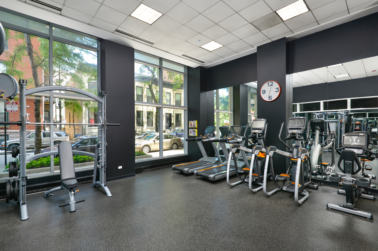 Luxury Apartments in Chicago, IL | Chestnut Tower